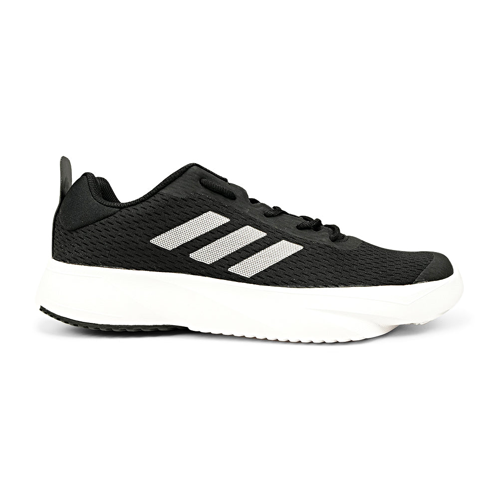 ADIDAS BASEFWD CBLACK/SILVMT/LUCLIM INTERNATIONAL SPORTS SNEAKER