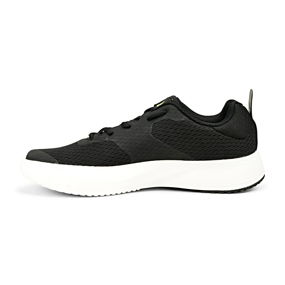 ADIDAS BASEFWD CBLACK/SILVMT/LUCLIM INTERNATIONAL SPORTS SNEAKER